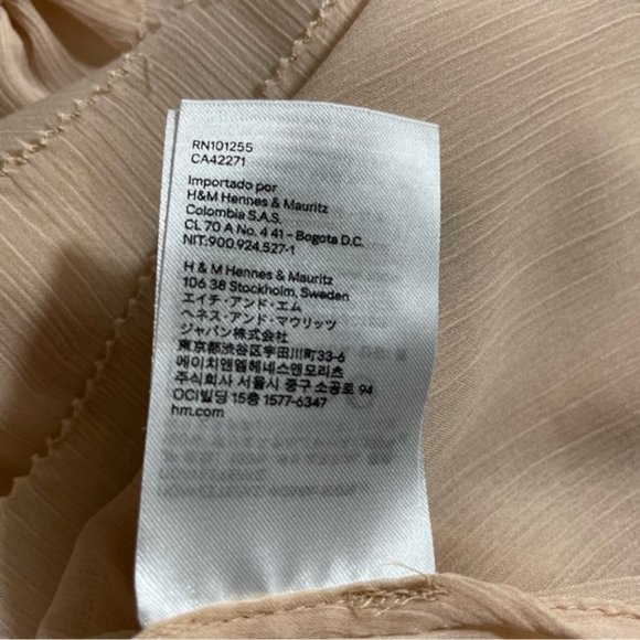 H&M Women’s Long Sleeve Peasant Top With Front Ruffle Detail - Picture 12 of 16